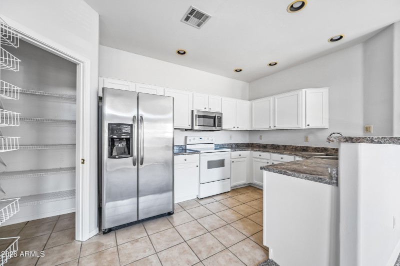 6-14000N94S1001-ocupix-3-17-2026