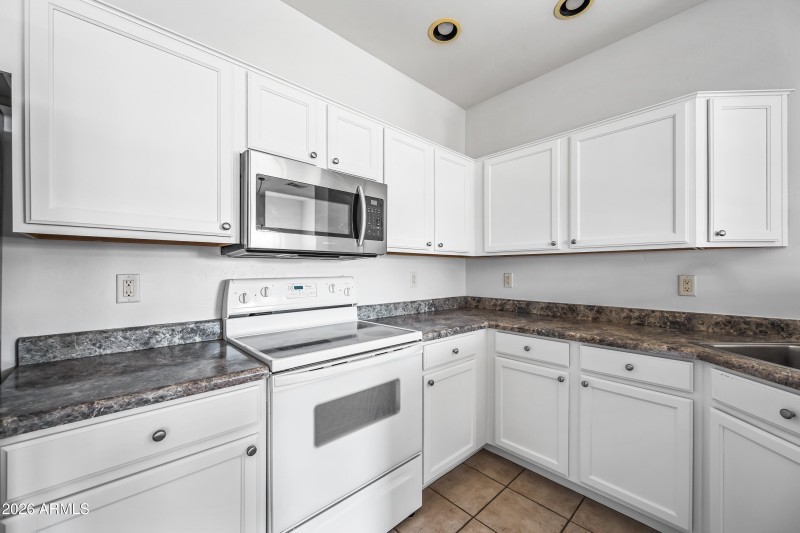 8-14000N94S1001-ocupix-3-17-2026