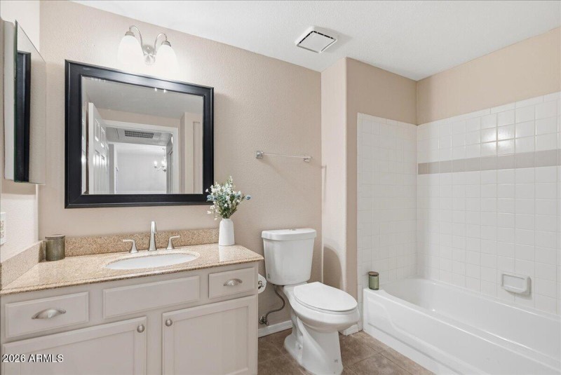 22-1825 W Ray Rd Unit 1106_RedHogMedia