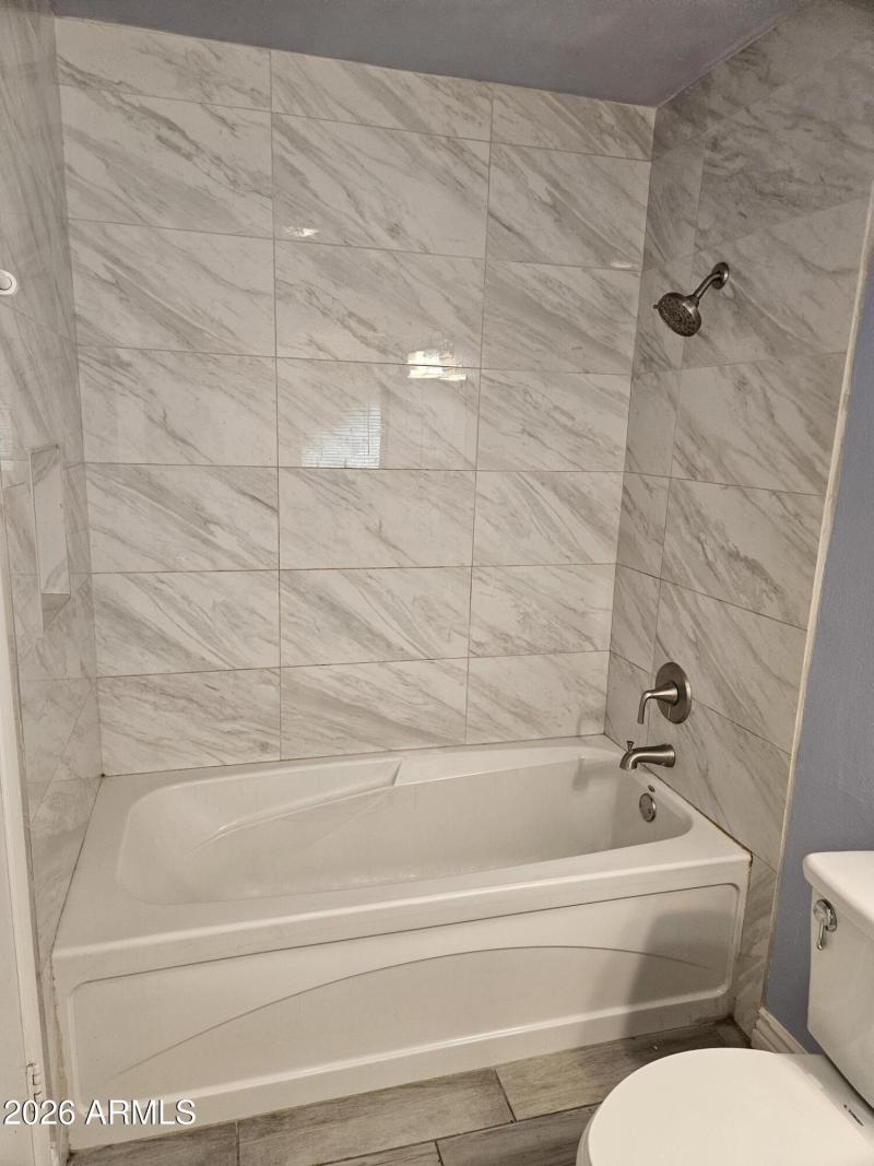 MOUNTAIN VIEW BATH TUB