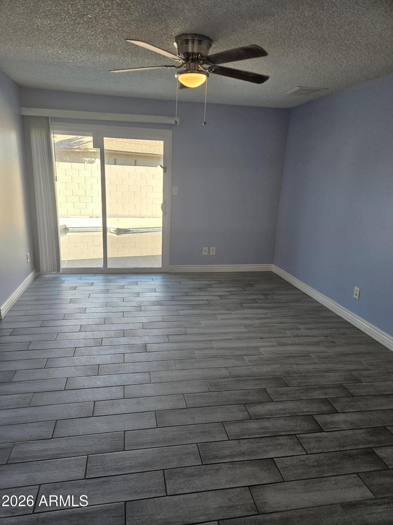 MOUNTAIN VIEW MASTERBEDROOM