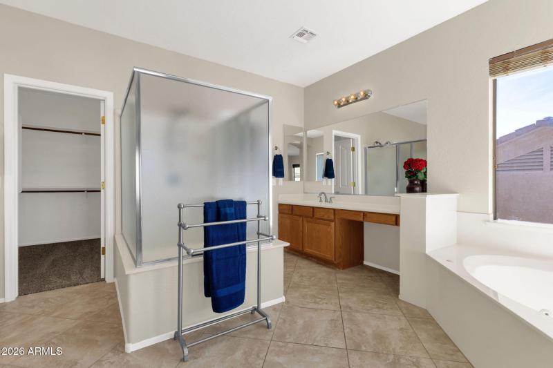 OWNERS SUITE BATHROOM