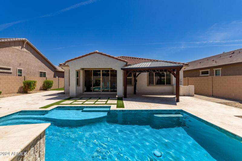 0032-32 - Tumbleweed