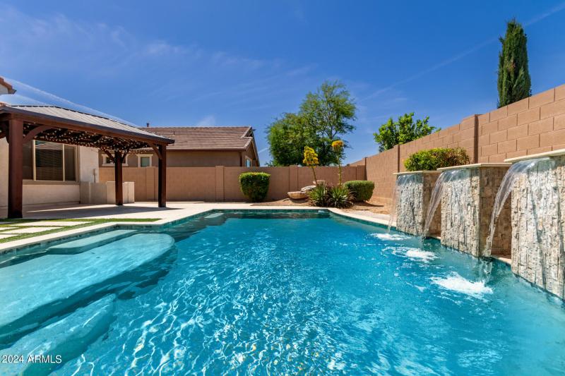 0037-37 - Tumbleweed