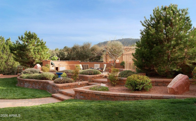 Outdoor Entertainment Space