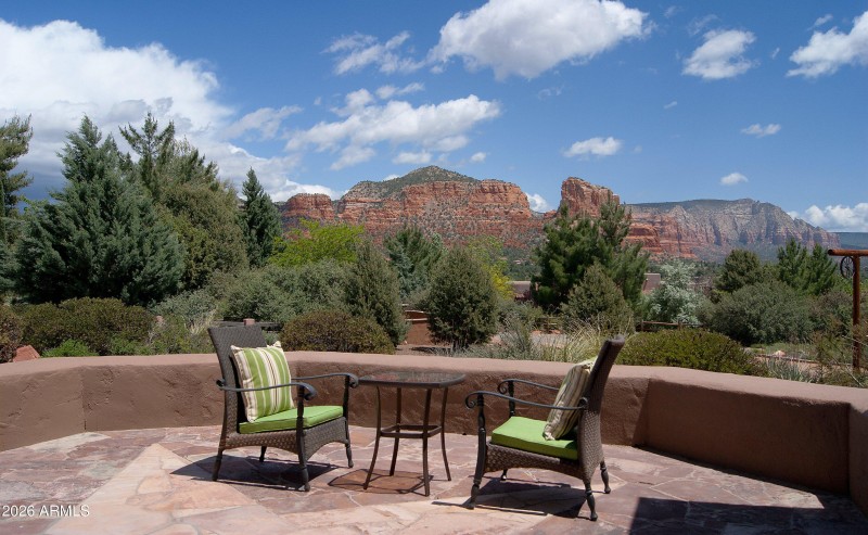 Front Flagstone Patio