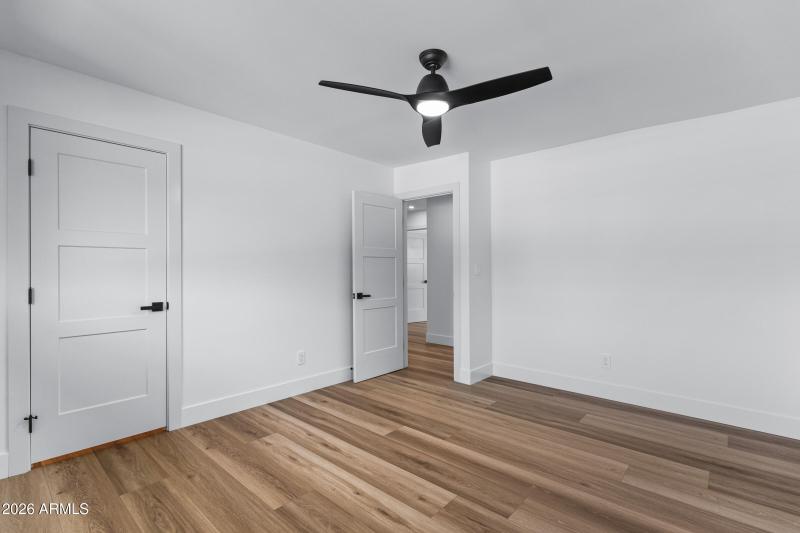 1821 E Lynwood St-27 89