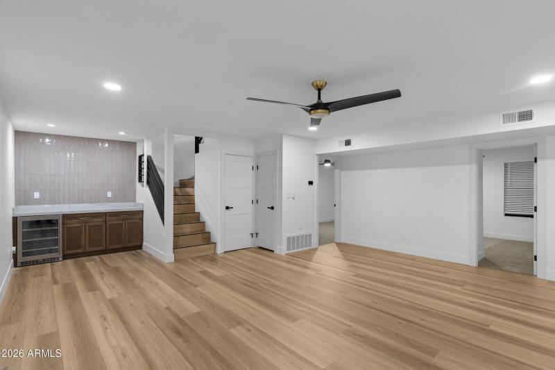 1821 E Lynwood St-42