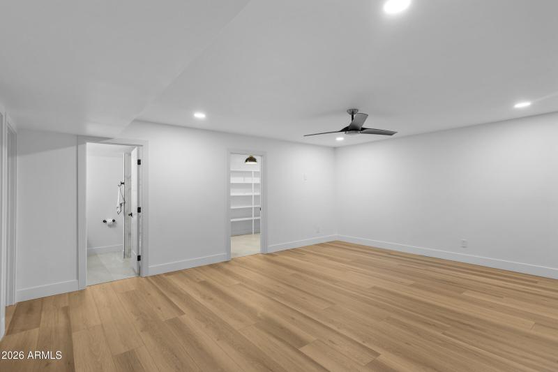 1821 E Lynwood St-43