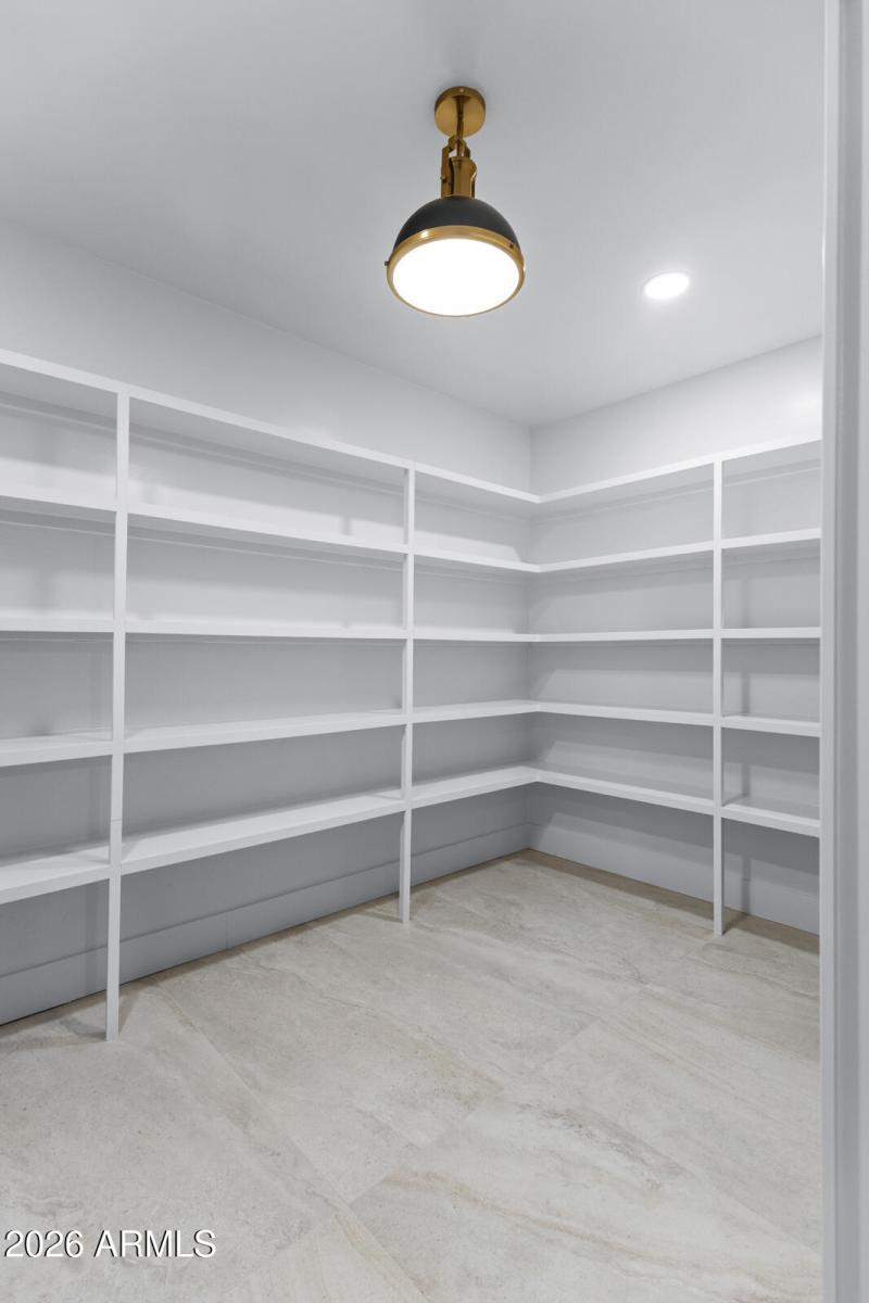 1821 E Lynwood St-44 94