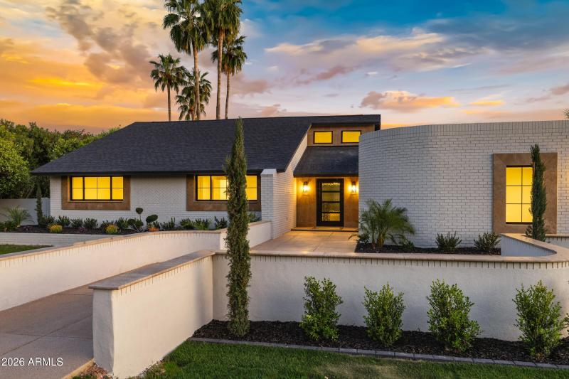 1821 E Lynwood St-79