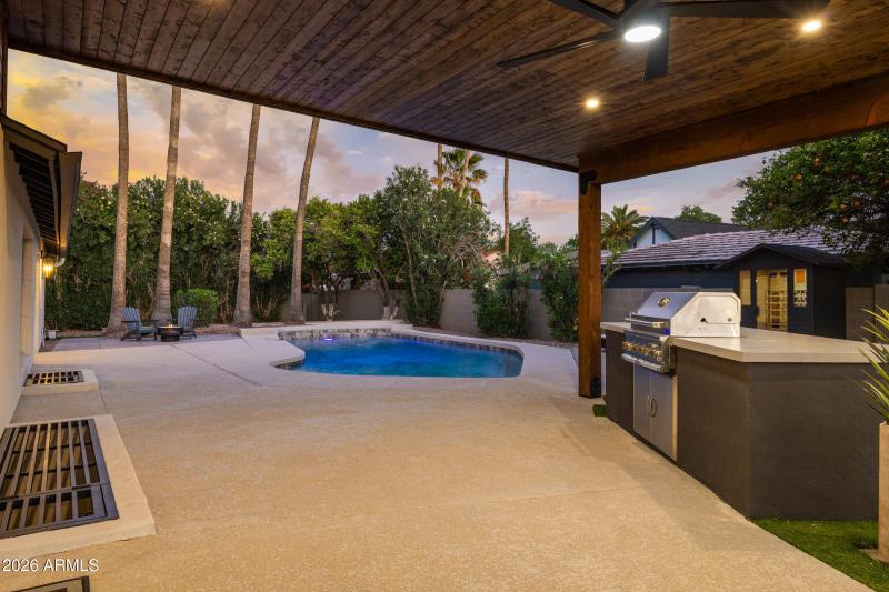 1821 E Lynwood St-85