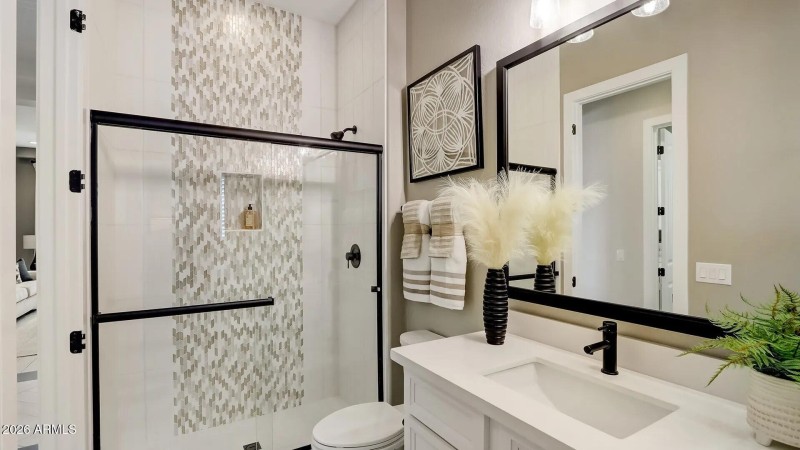 Lot 20 - 1760039070075