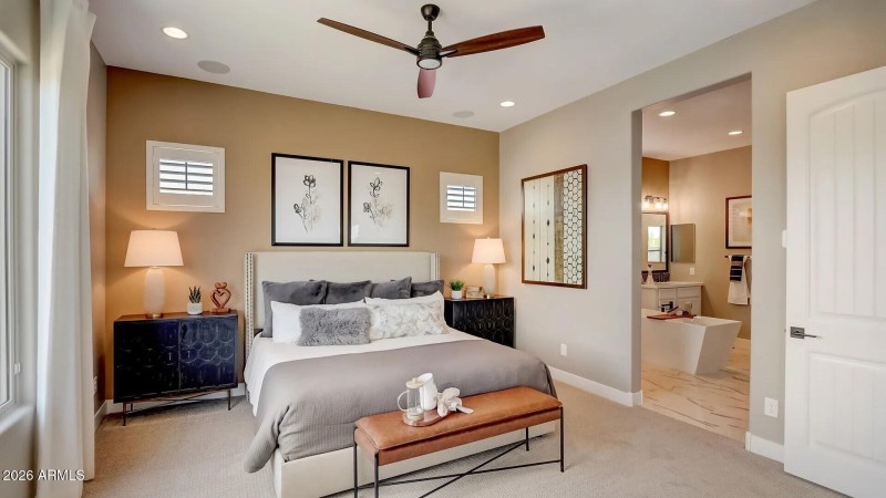 Lot 20 - 1760039130344