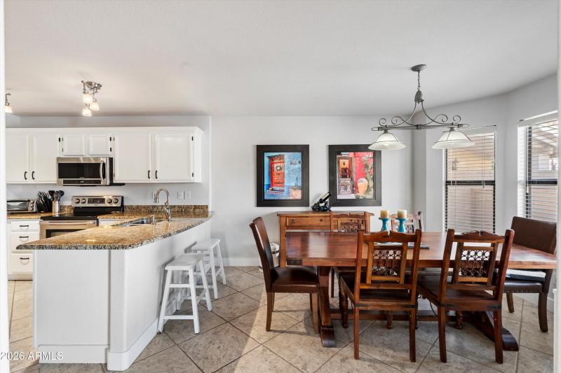 14-Dining to Kitchen