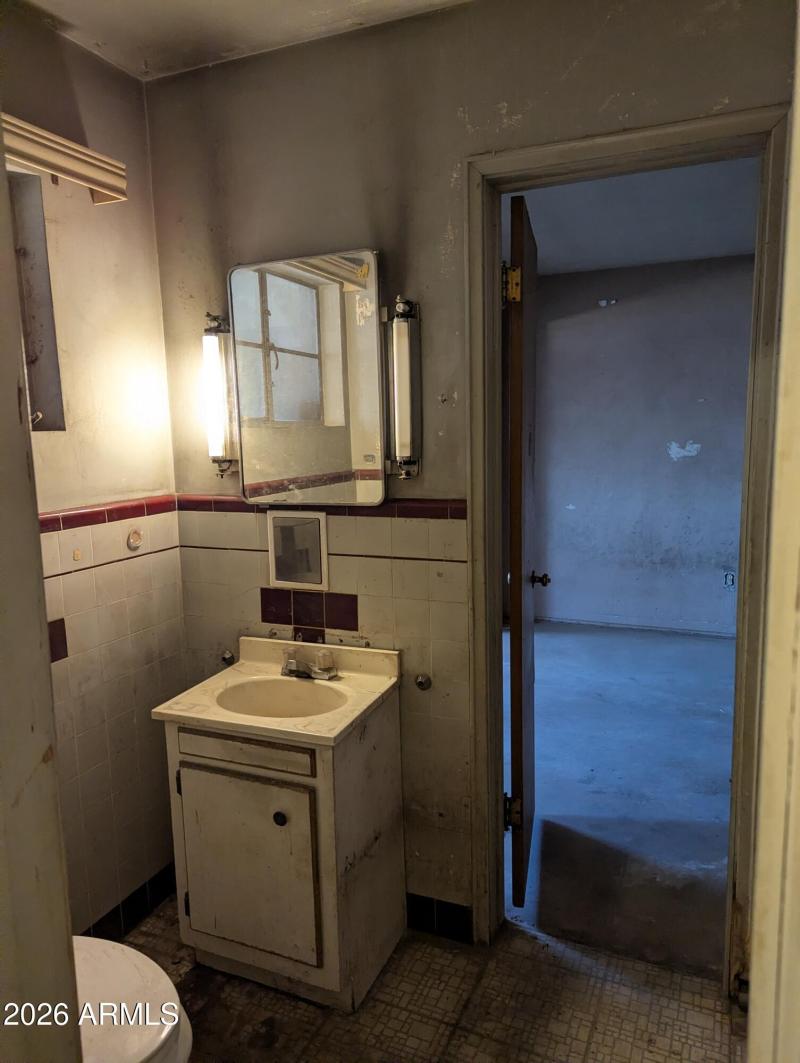 PXL_20260319_201542600