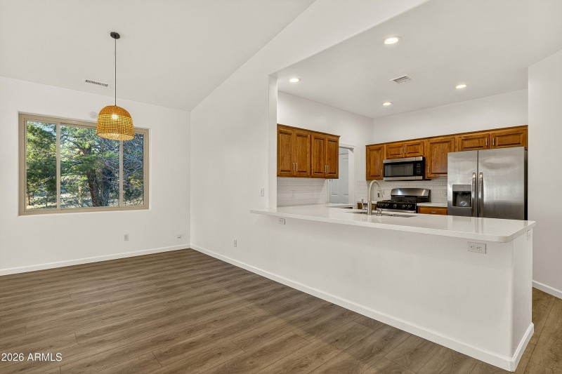 Dining area and breakfast bar