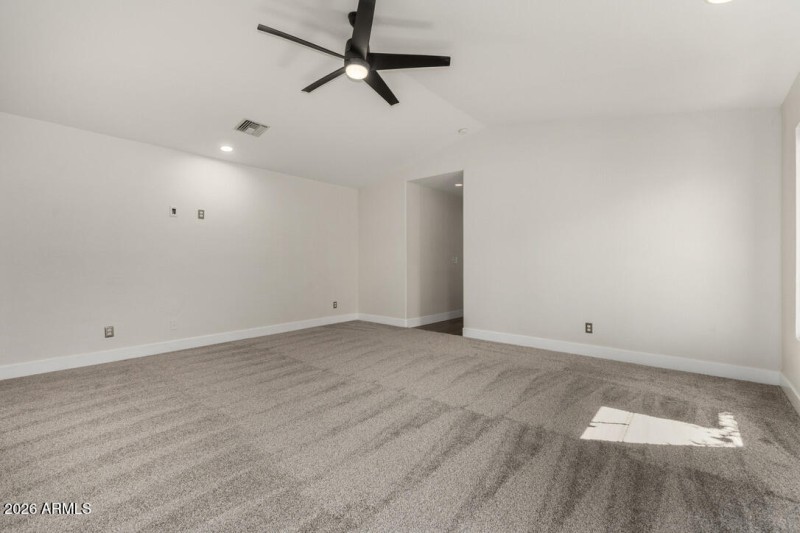 AB7DAFBF-F716-4AAE-A167-FB2B44D7206D_1_1