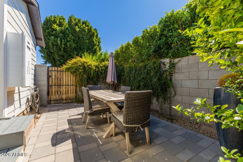 991CAFF5-FD1A-43FE-8454-7B38DEF5A292_1_1