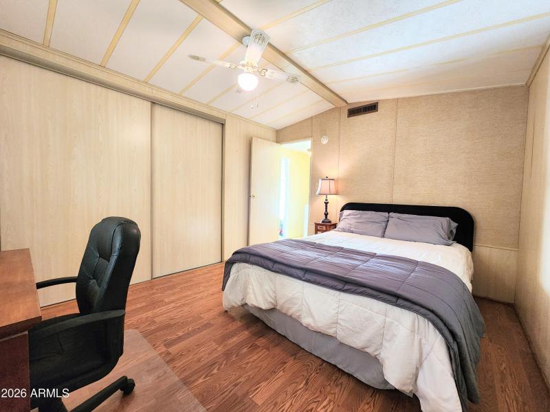 original_32bde78f-2430-4e2d-8a90-6e9515b