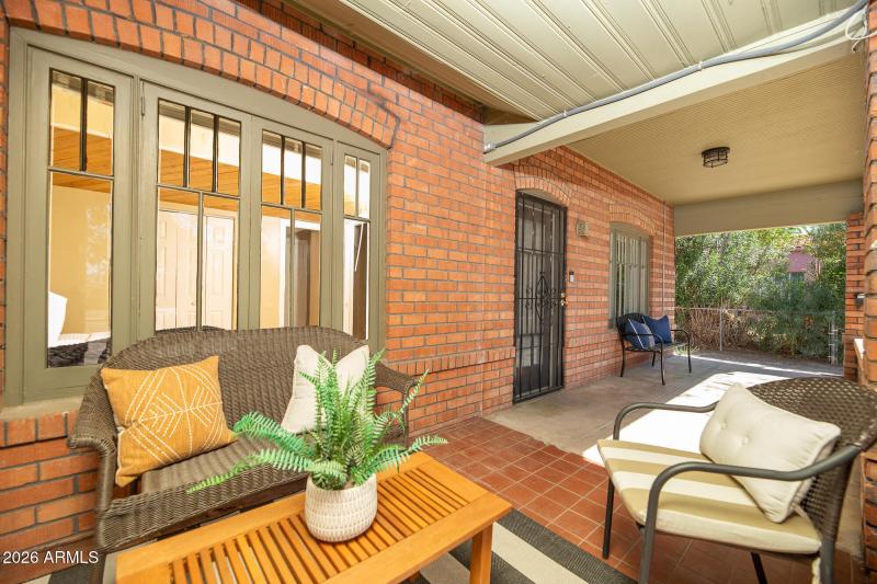 1636 E Pinchot Ave (8)