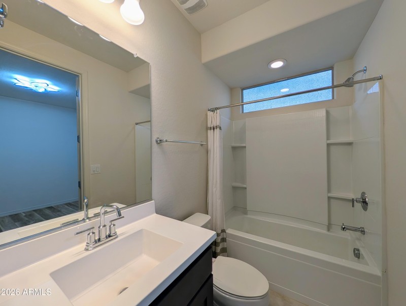 PXL_20260308_011210235