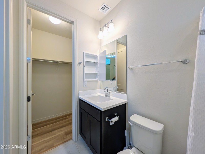 PXL_20260308_011241219