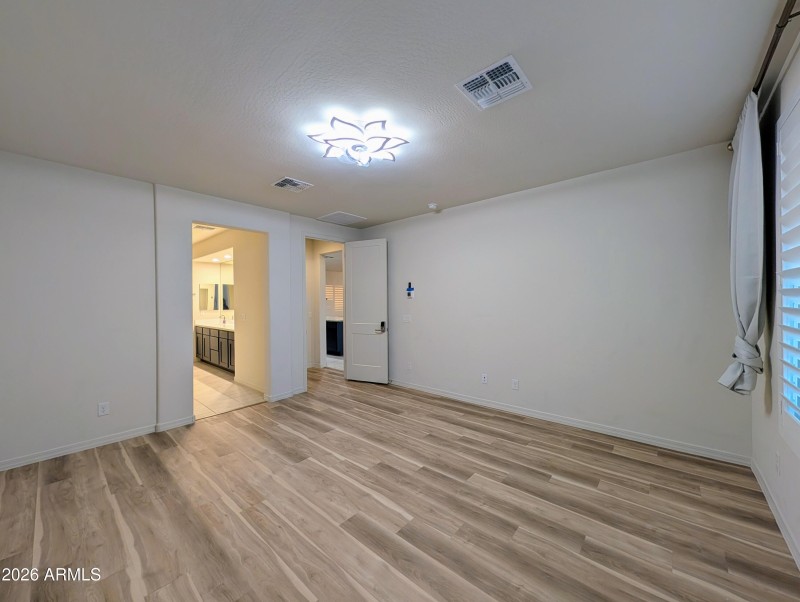 PXL_20260308_012039843