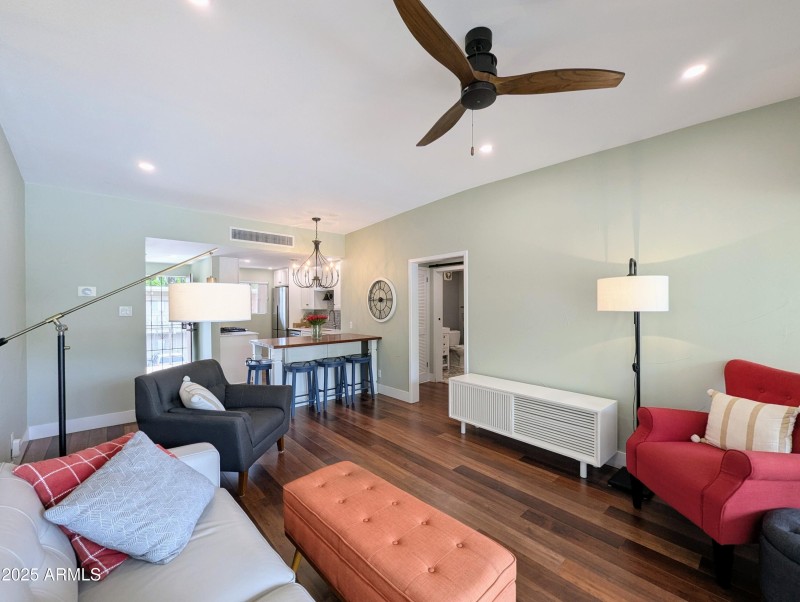 PXL_20250810_222131365