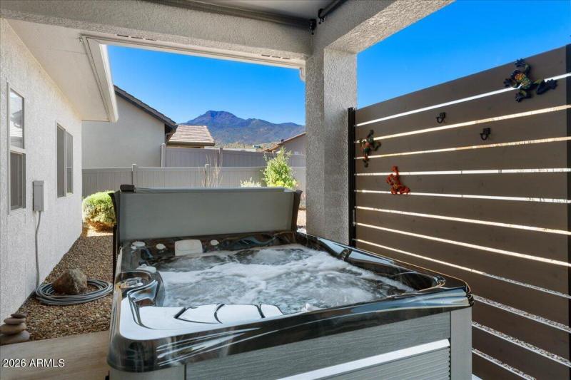 33-Backyard Covered Patio