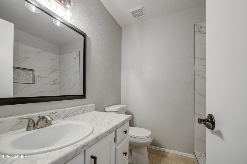 Bathroom 2-pic 1