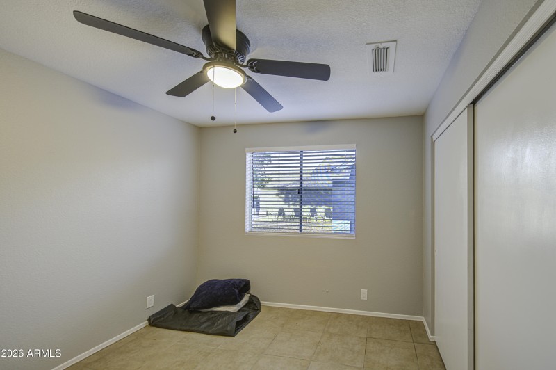 Bedroom 3-pic 1