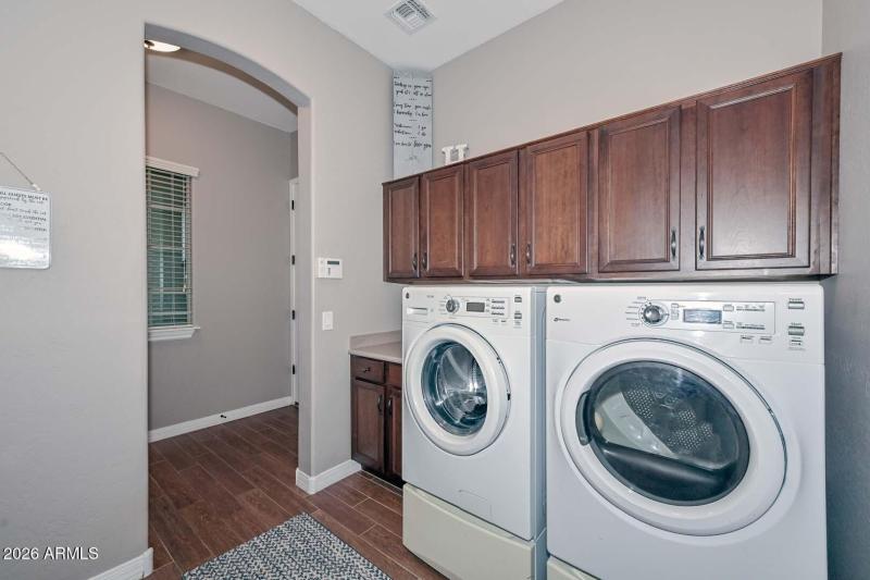 Laundry Room2