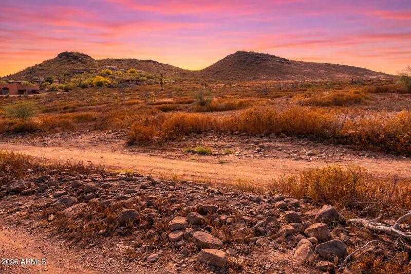 LOT B-3cb4-4b44-a92c-7c626eb2e417