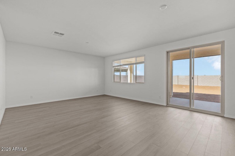 KBPHX_MIR_SkylineVillageEnclaves-Lot69_5