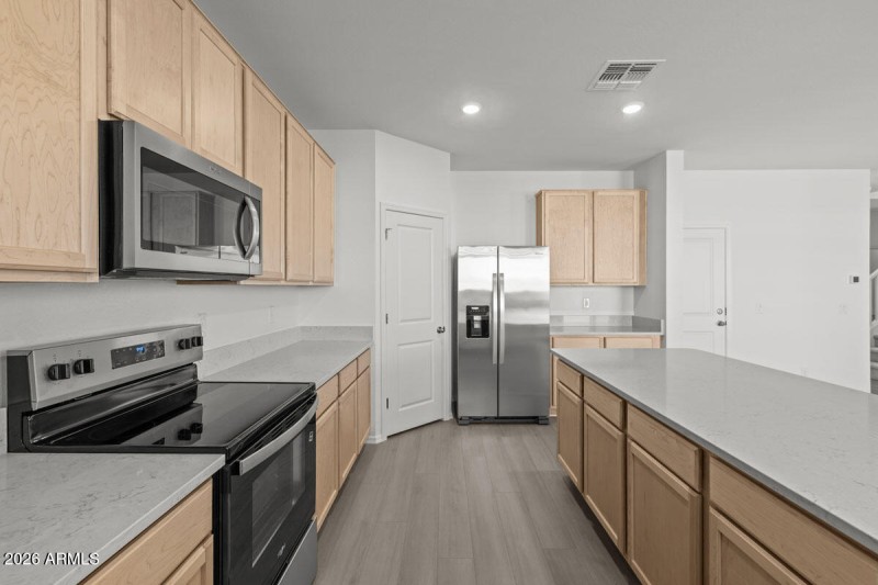 KBPHX_MIR_SkylineVillageEnclaves-Lot69_5