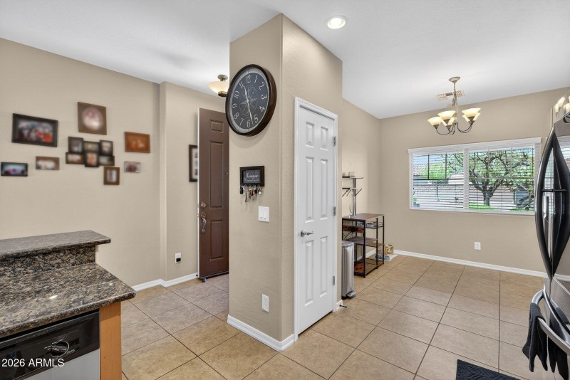 12-web-or-mls-053Hemlock St