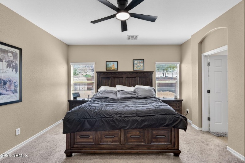 16-web-or-mls-037Hemlock St (2)