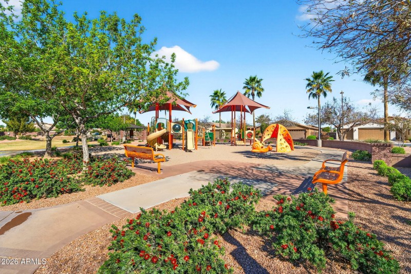 56-web-or-mls-017Hemlock St