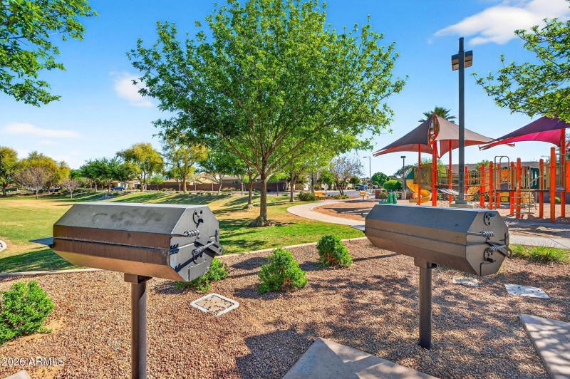 57-web-or-mls-024Hemlock St