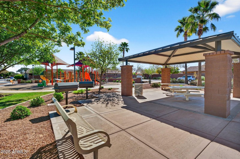 59-web-or-mls-023Hemlock St