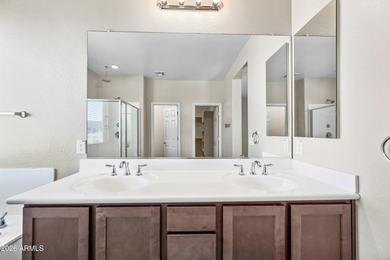 15-25417N20A-ocupix-