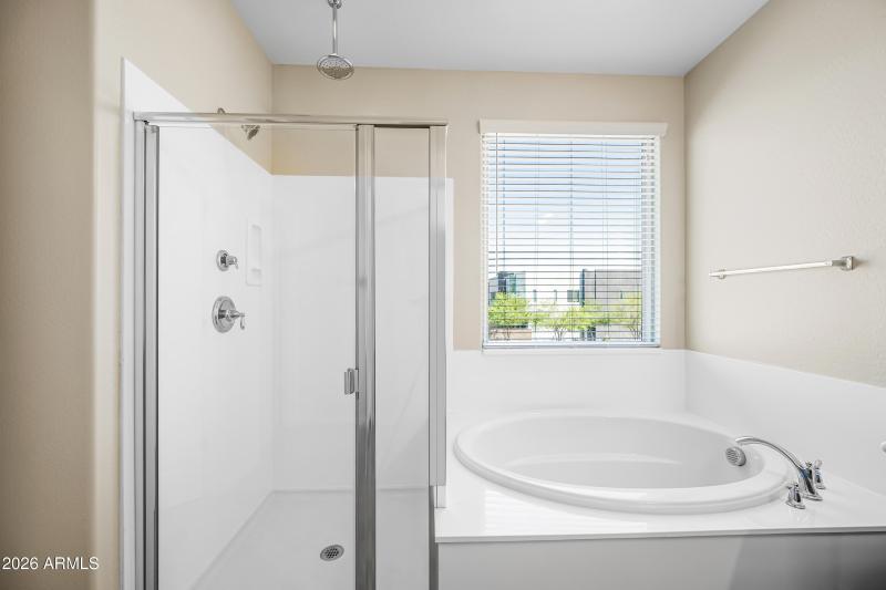 16-25417N20A-ocupix-