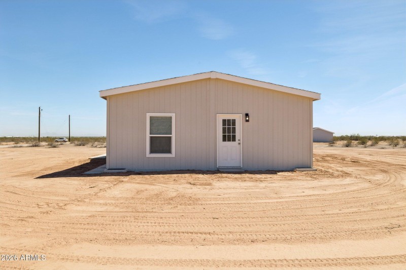 24-web-or-mls-18230-n-meadow-ln-rd