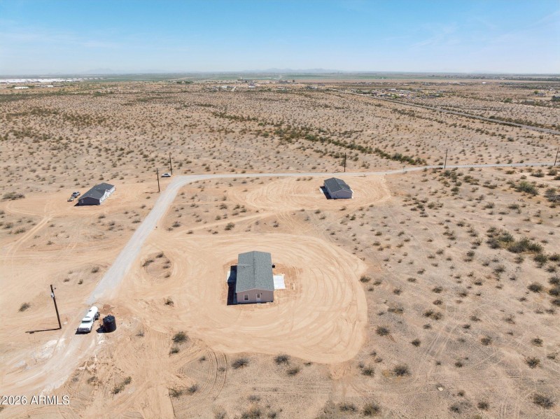 38-web-or-mls-18230-n-meadow-ln-rd