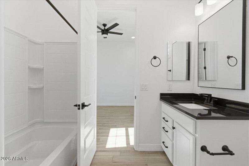 Guest Bathroom En Suite 2