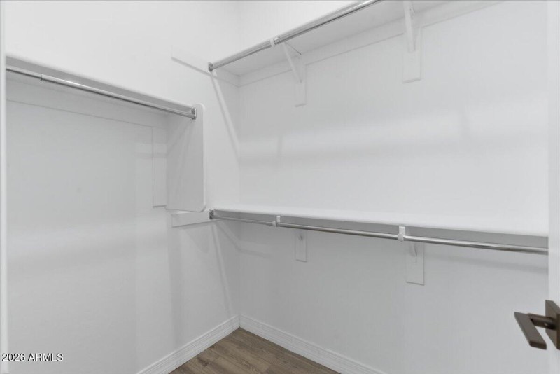 Guest Bedroom 1 Walk In Closet