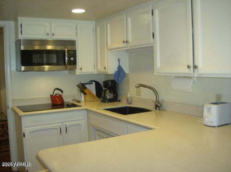 20120411231108511506000000-o