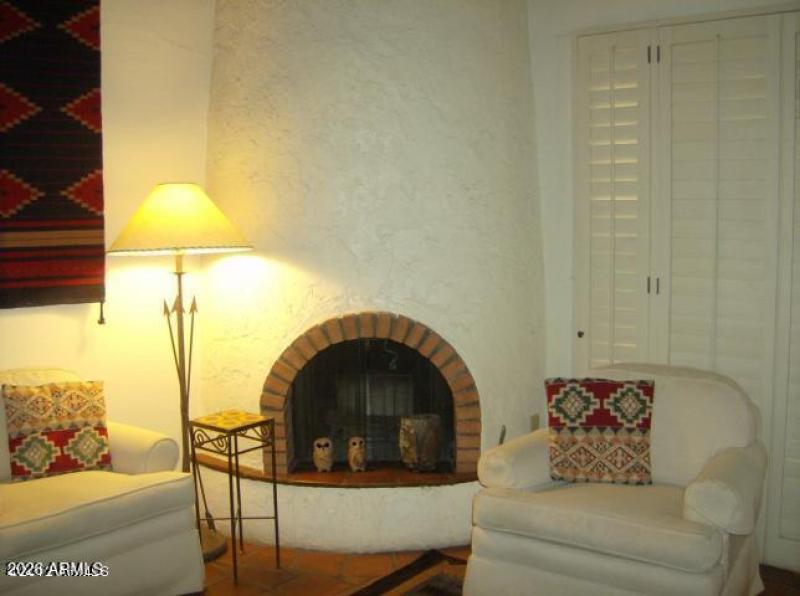 20120411231600469977000000-o