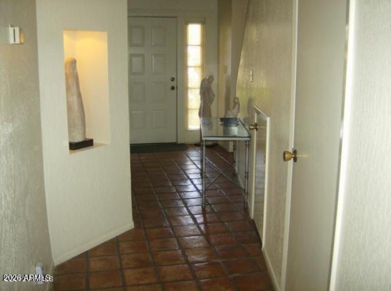 20120411231602209618000000-o